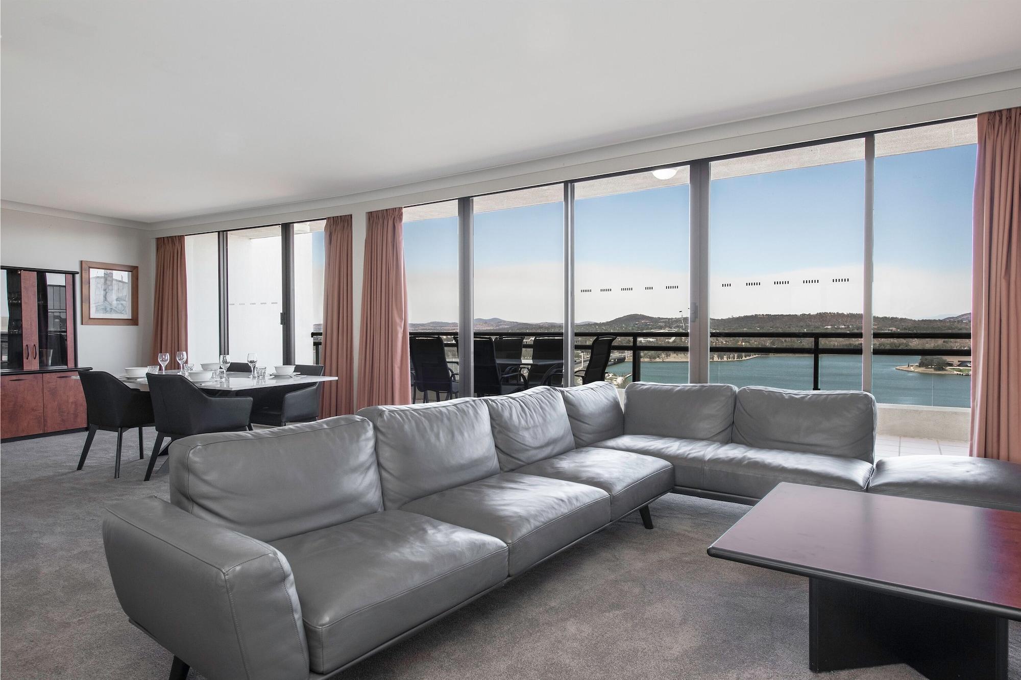 Breakfree Capital Tower Apartments Канберра Екстер'єр фото