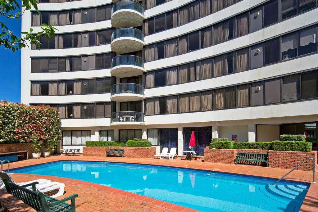 Breakfree Capital Tower Apartments Канберра Екстер'єр фото